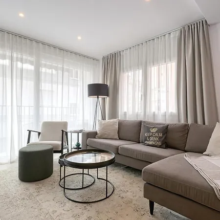 דירה 022 Stylish & Modern Apt, Near *