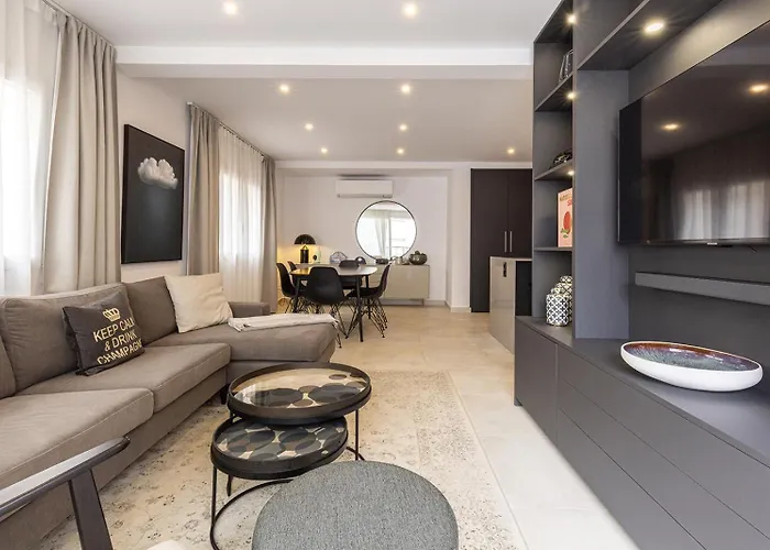 アパート 022 Stylish & Modern Apt, Near