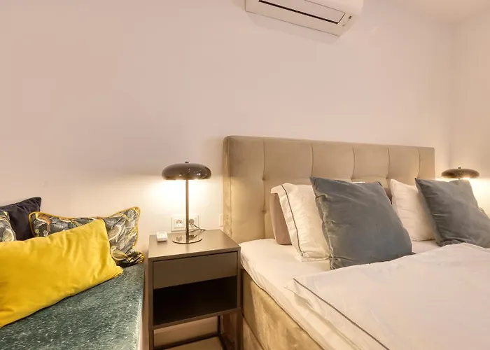 Apartment 022 Stylish & Modern Apt, Near Fuengirola