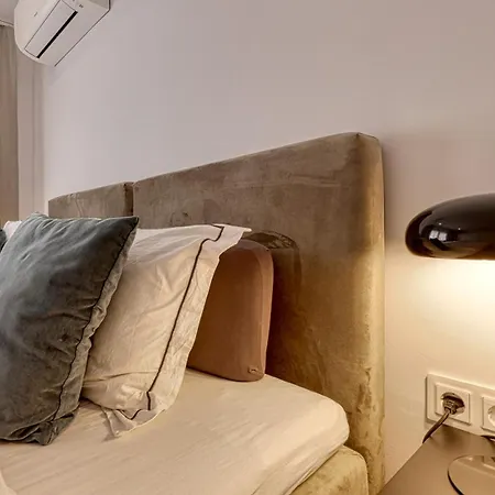 022 Stylish & Modern Apt, Near * Фуенхірола