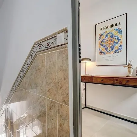022 Stylish & Modern Apt, Near Apartment Fuengirola